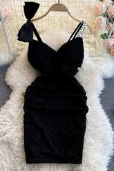 Mini-Spitzenkleid, schmales Etuikleid mit Schleife
